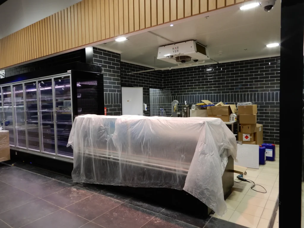 Supermarket Carrefour ID 24